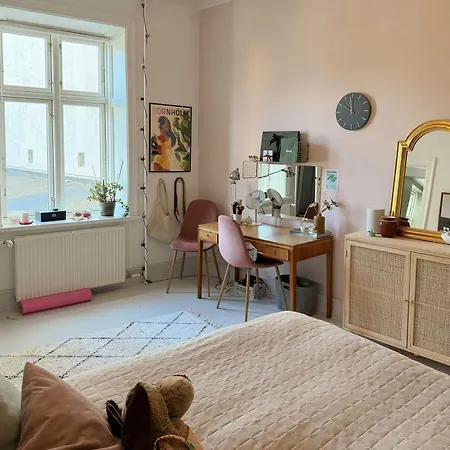 Historic Flat From The 1850s In Frederiksberg * København